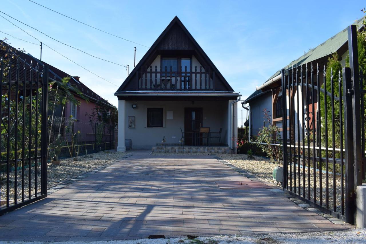 Tücsi lak - B&B