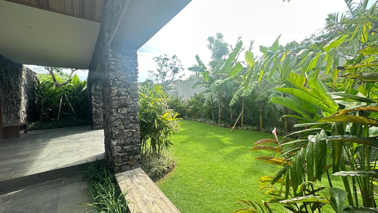 Krisna Forest Villa - 3 Bedrooms, Bingin Pecatu - B&B