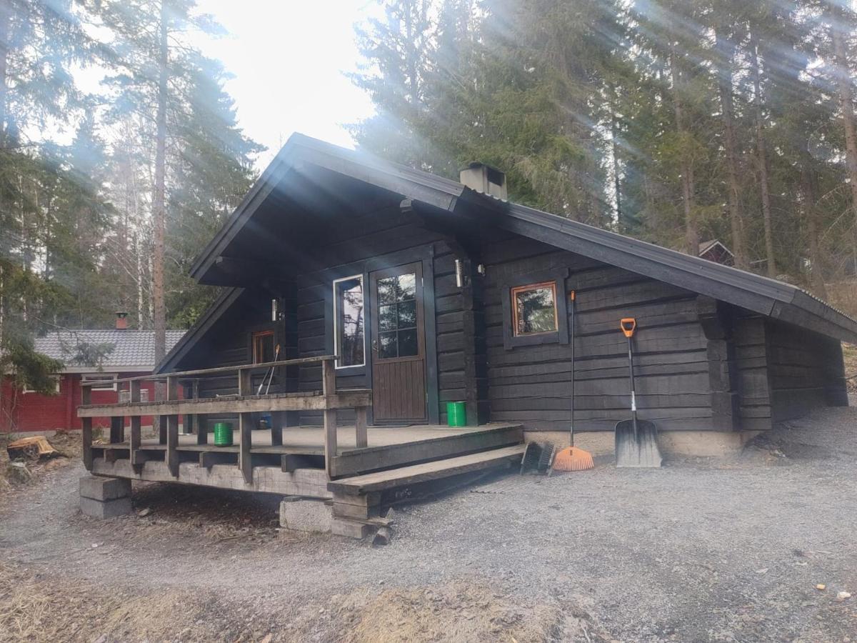Ahti's Cabin - Chambres d’hôtes Hämeenlinna