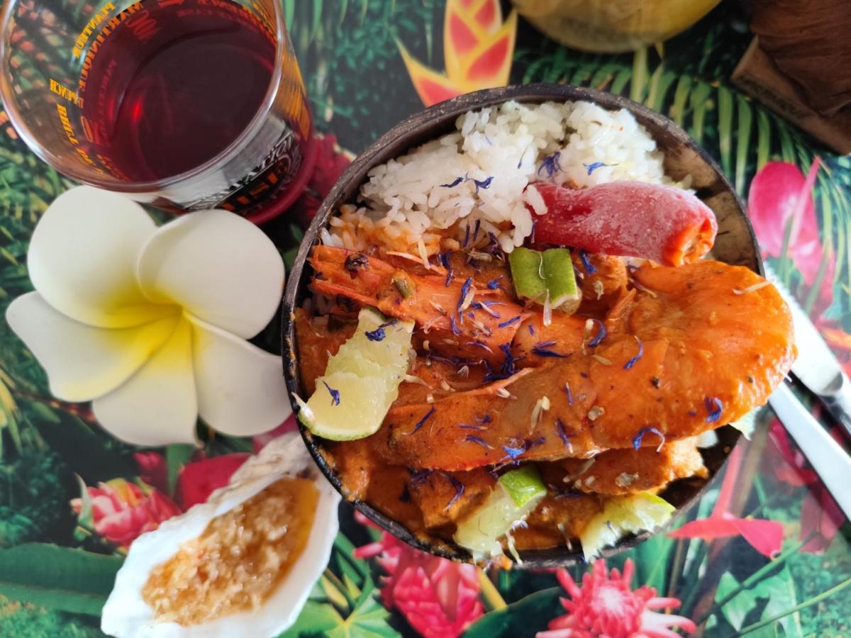 Ile des Plaisirs, Chambres d'Hôtes Naturistes avec Petit-Déjeuner Tropical Inclus - B&B Graulhet