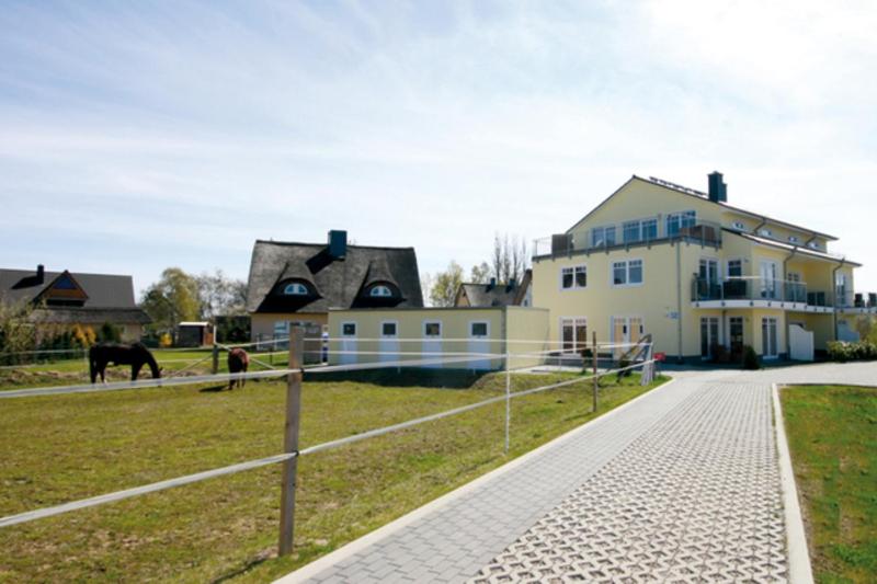 Villa Strandnah - Ferienwohnungen - B&B