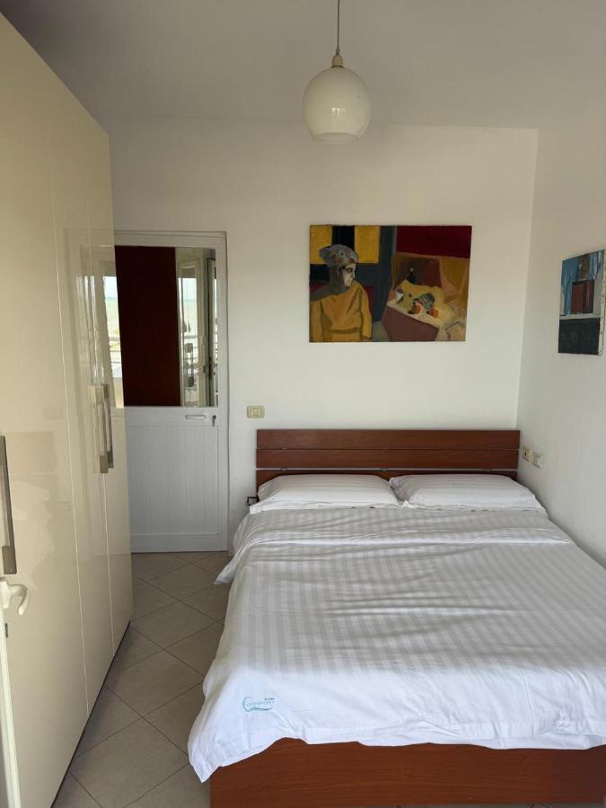 Deluxe One-Bedroom Apartment with Ocean View