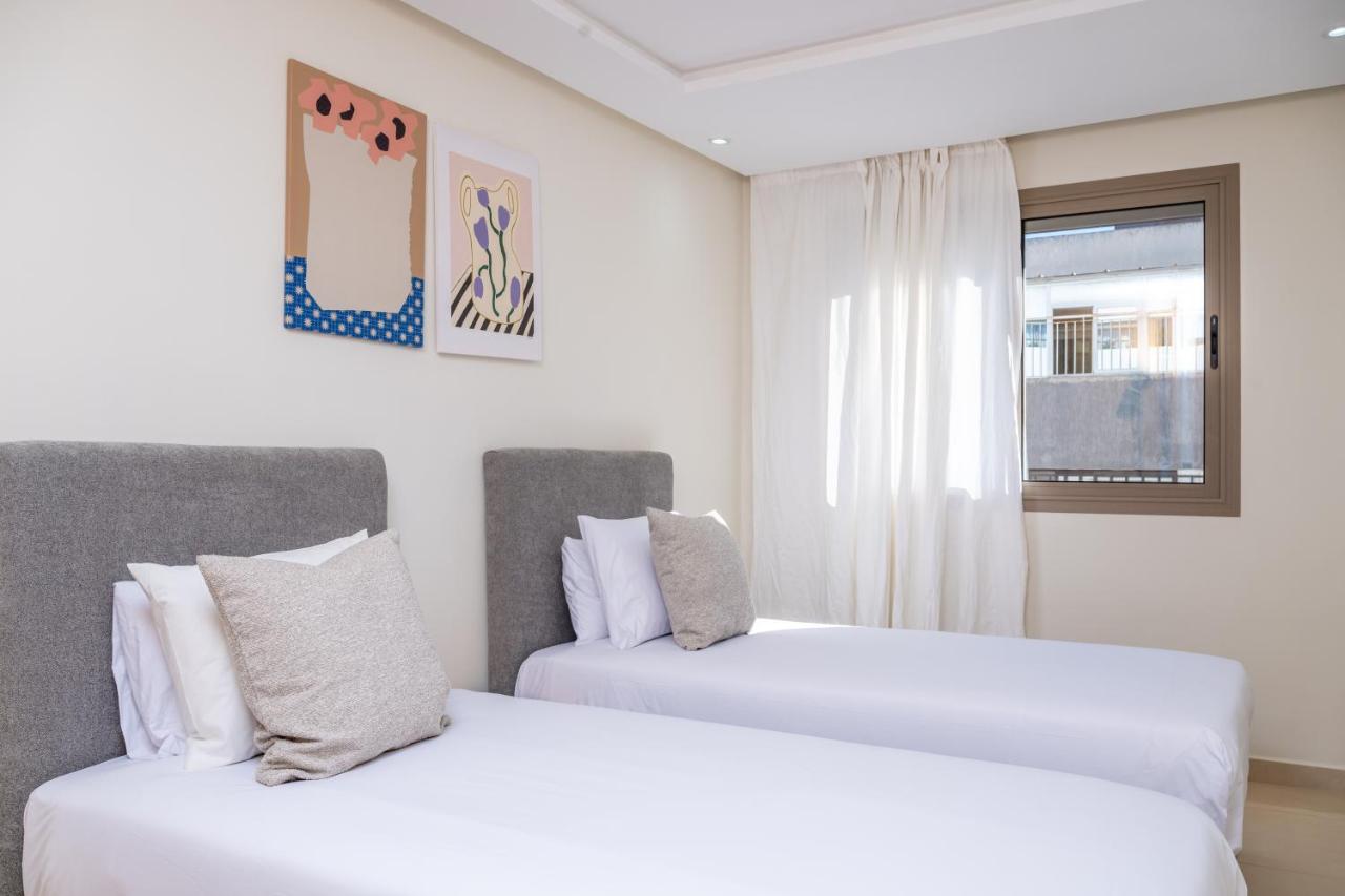 Two-Bedroom Deluxe Apartment with Balcony