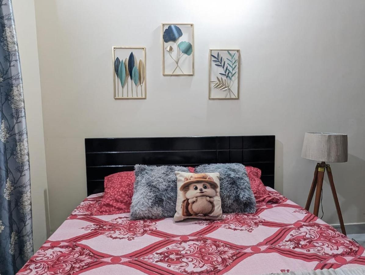 Elite Premium 1BHK - Bed and Breakfast