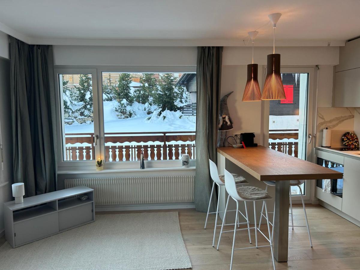 New studio in Crans center - B&B