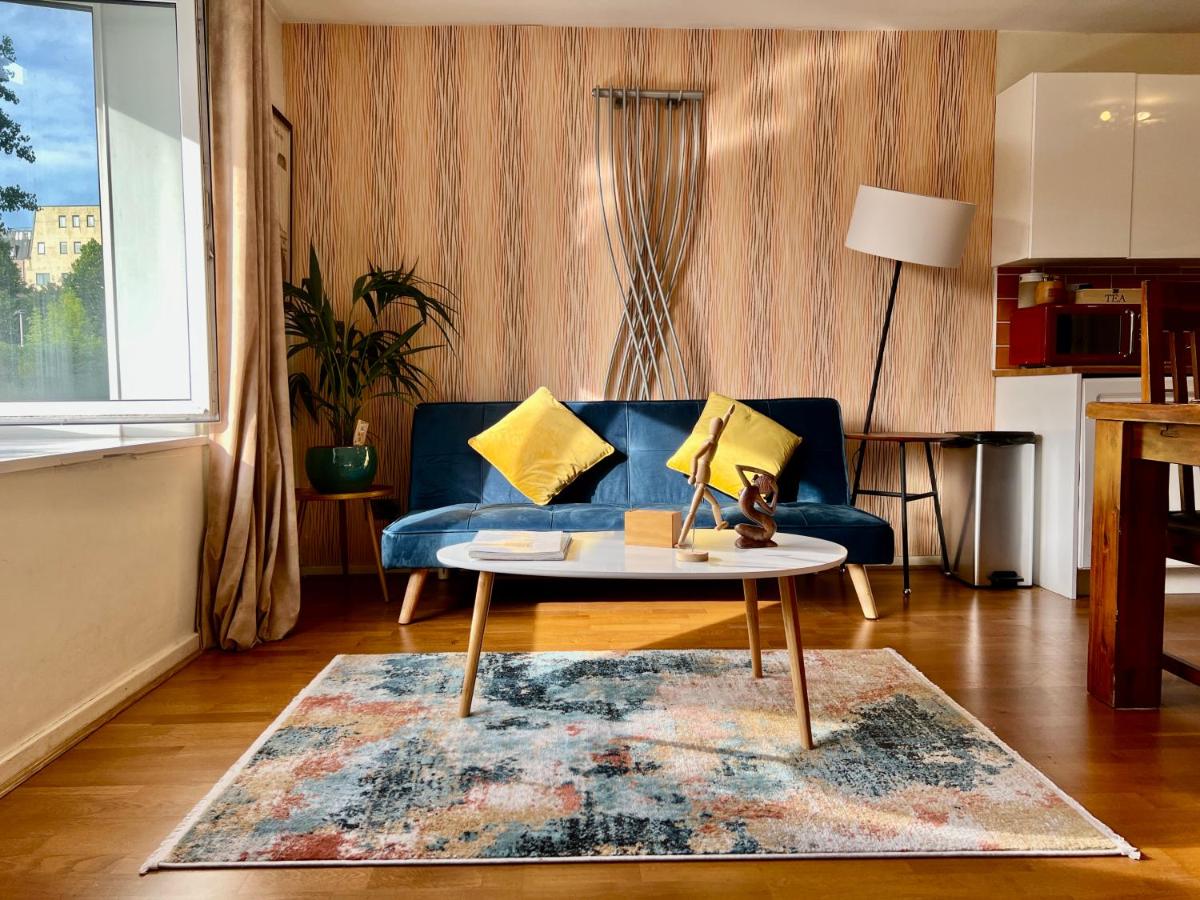 Cozy apartment near Central London - B&B