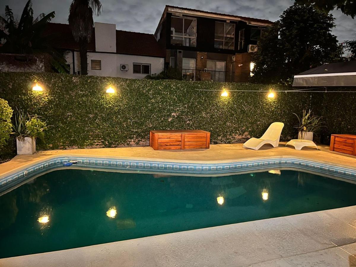 Casa hermosa piscina con parrilla - B&B