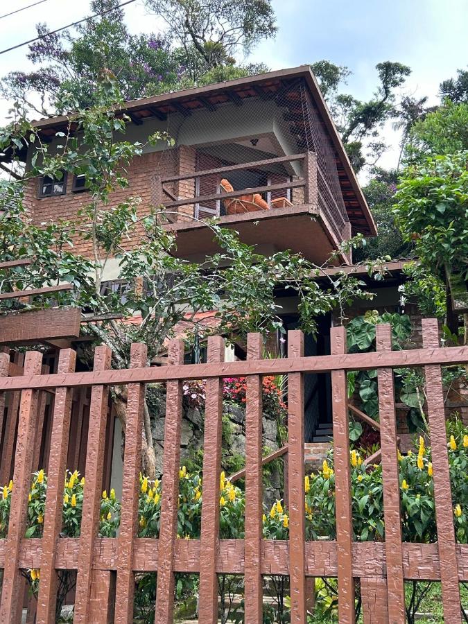 Para curtir com amigos e familiares na serra fluminense - B&B