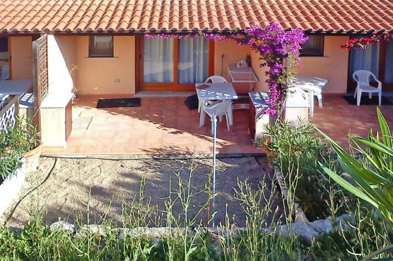 Apartment in Porto Pollo near Sea Beach - Bed and Breakfast