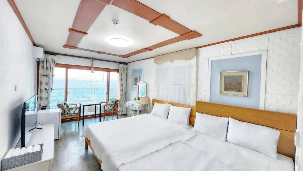 quadruple room 2