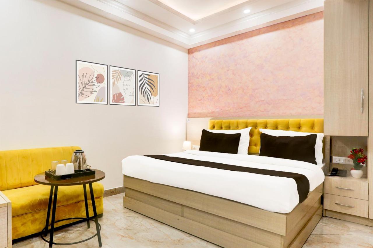Pet Friendly Townhouse Eden Garden Zirakpur