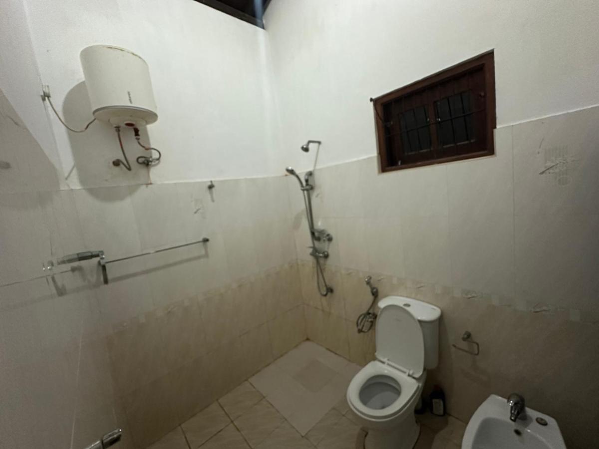 White Swan Villa Unawatuna - B&B