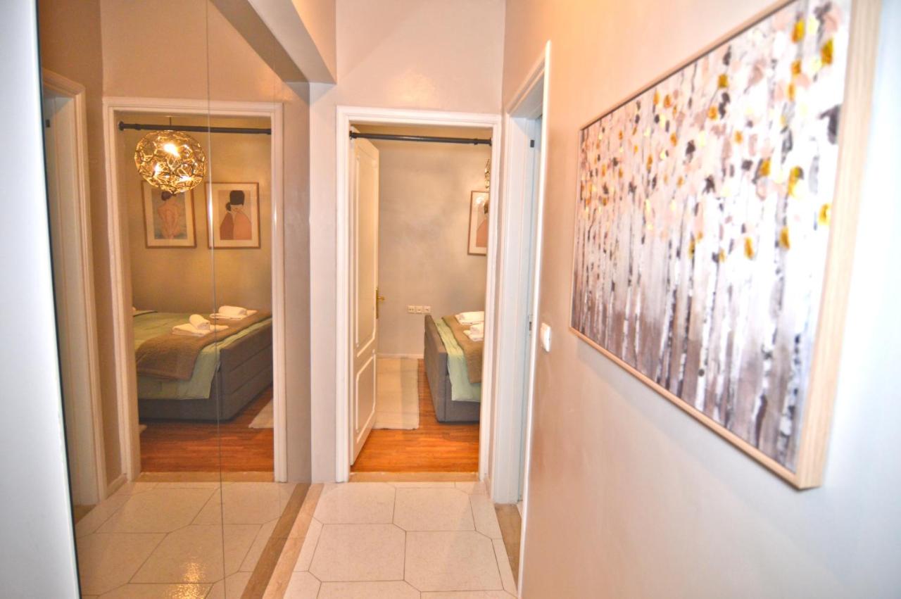 Nestoras Comfortable Stay - Private Parking - B&B Kastoria