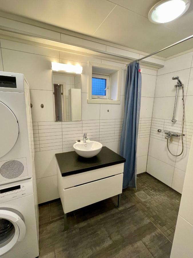 Lys og koselig leilighet nært flyplass og tur terreng - Ferienwohnung