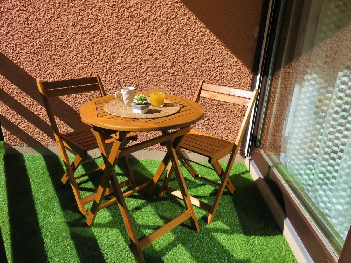 Appartement avec balcon au pied des pistes - Bed and Breakfast
