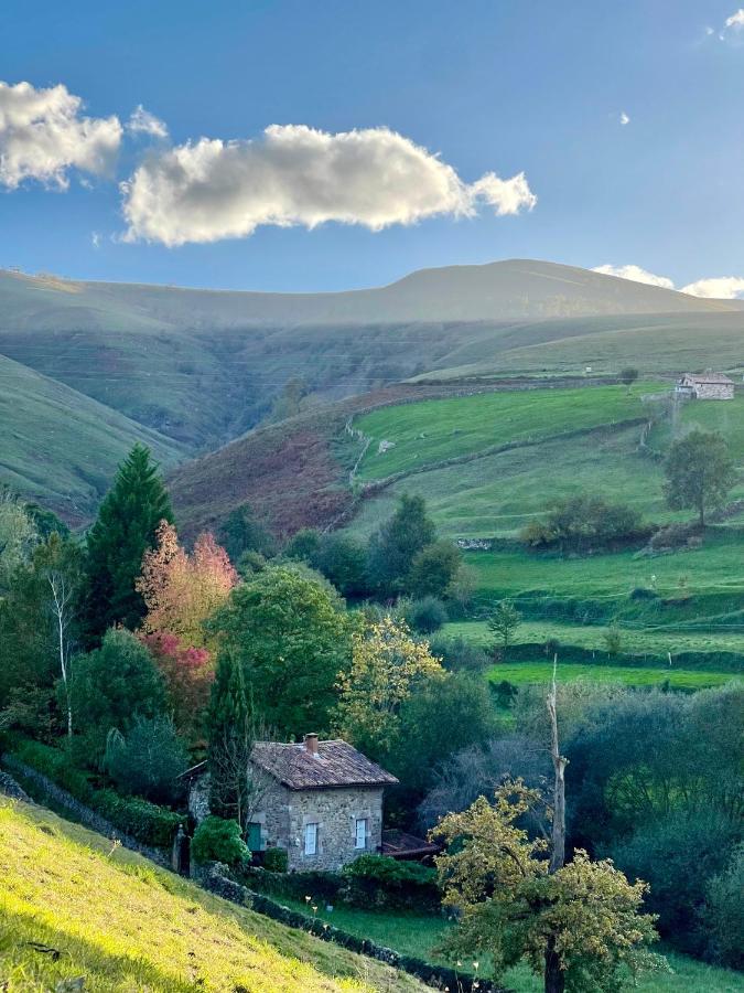 El Molino de Leyte - Charming Riverside Cottage in Carmona, Cantabria - B&B Carmona