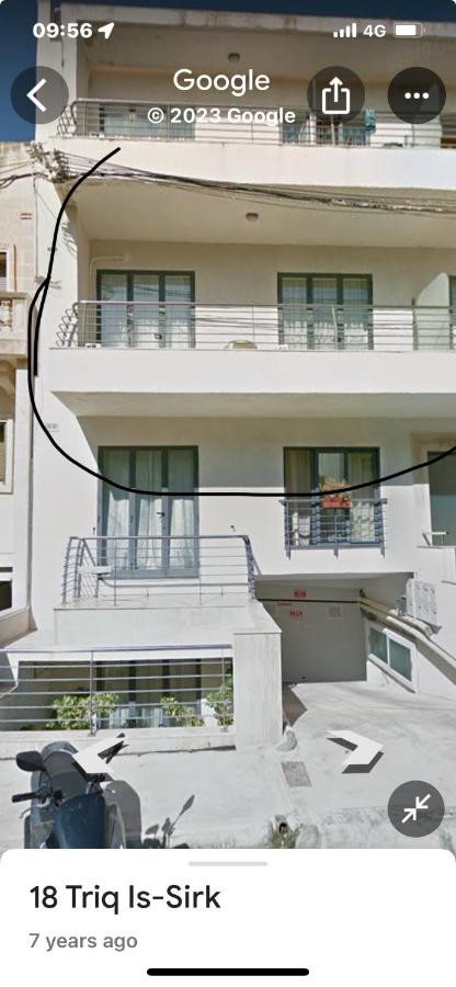 Apartment mit 2 Schlafzimmern und Balkon