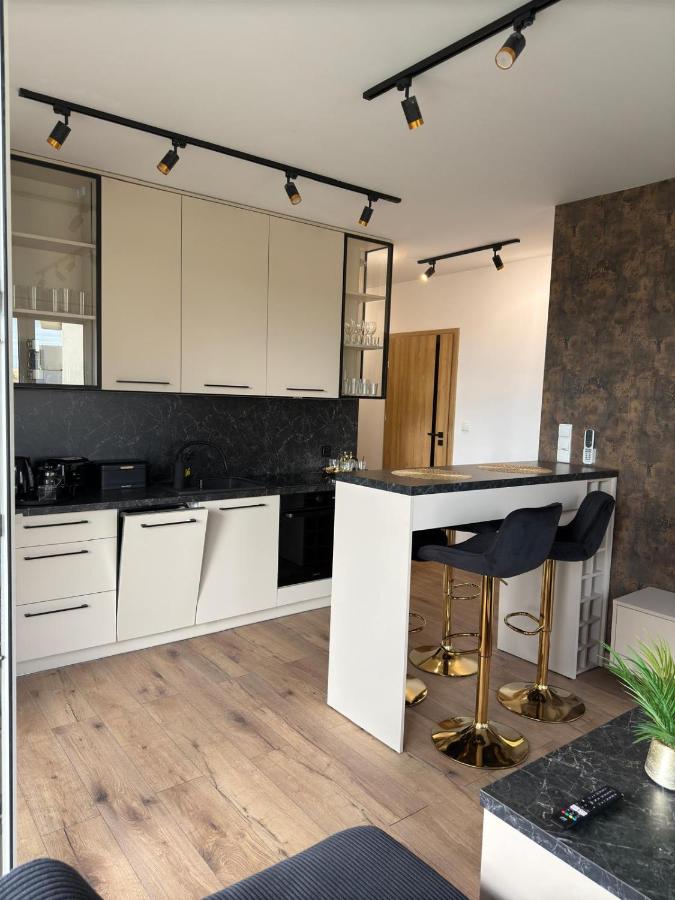 Stylowy apartament z ogródkiem i tarasem - B&B