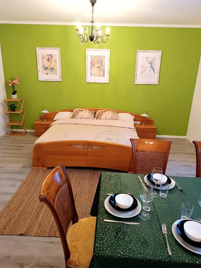 2 room's Family Apartments Mürzzuschlag - B&B
