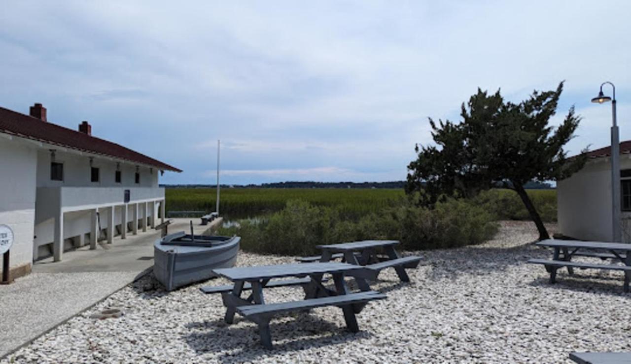 Monthly Stays! - Arcade - Summer Fun Near Starland, River St & DT - Bed and Breakfast Savannah