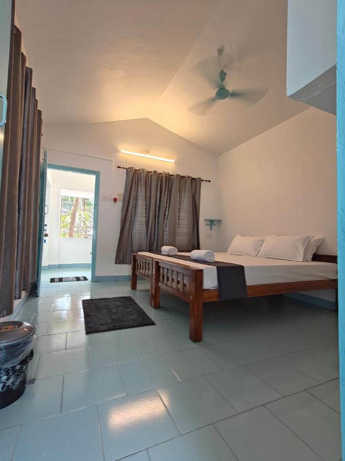 Chambre Double ou Lits Jumeaux - Vue Partielle sur Mer