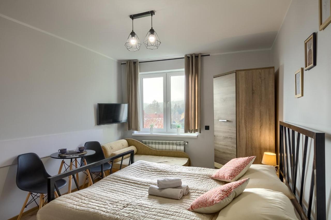 Deluxe Double Room (2 Adults + 1 Child)