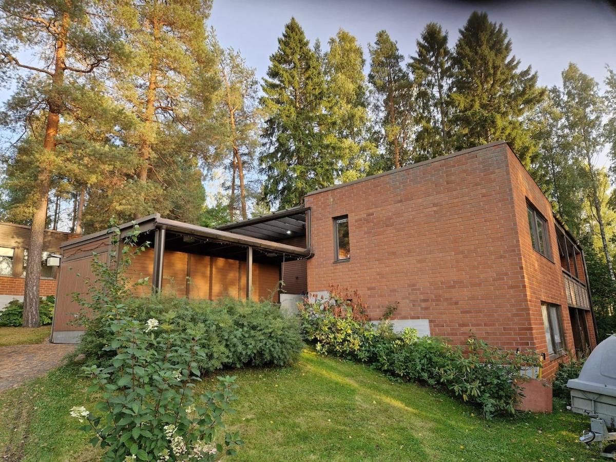Spacious 200 m2 house - B&B