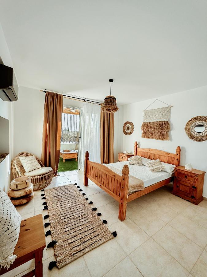 Nissi Si Lux Boho Apartment on Nissi beach - B&B
