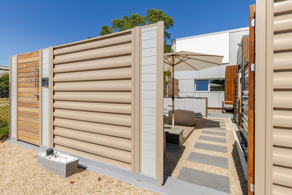 Cinema Under the Stars, Near Beach, CBD & Airport - Bed and Breakfast Glenelg