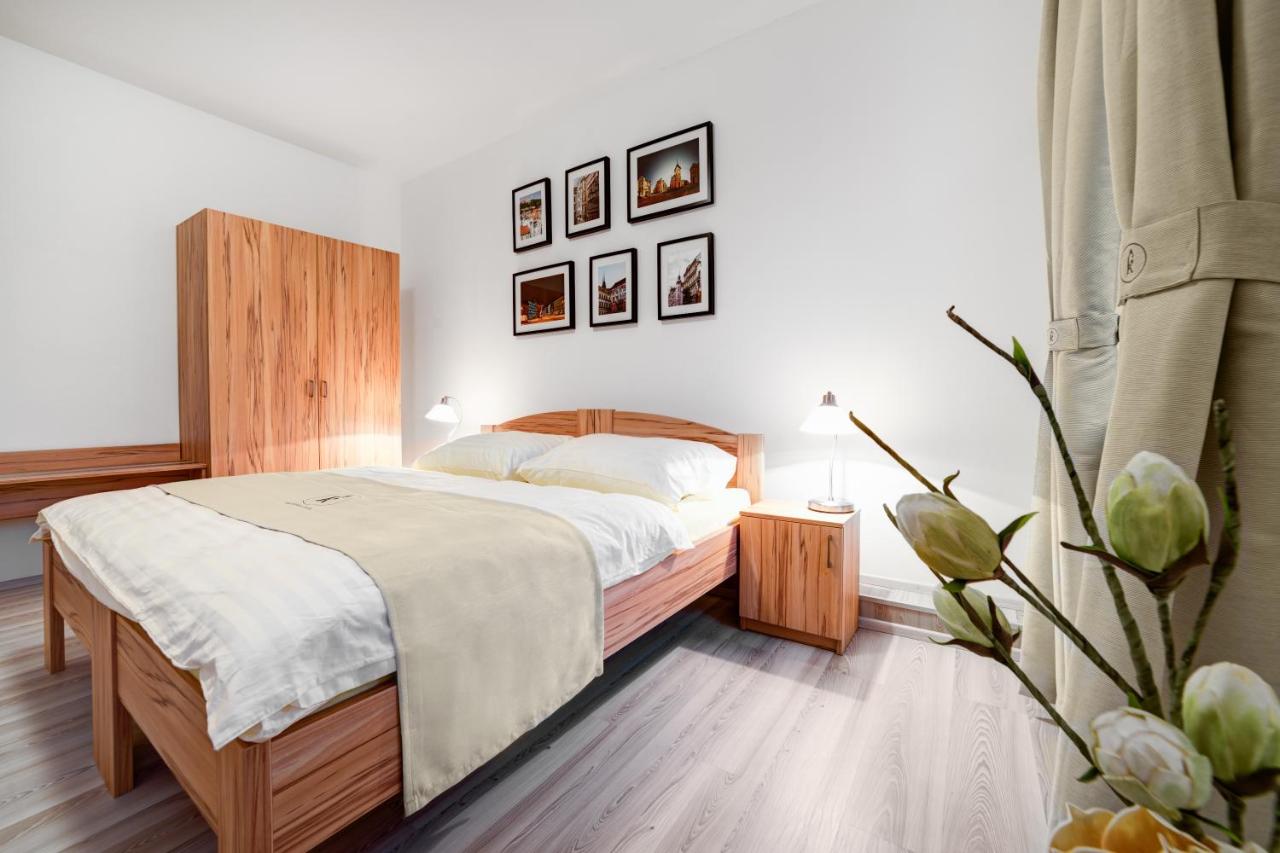 Chambre Double ou Lits Jumeaux avec Salle de Bains Privative