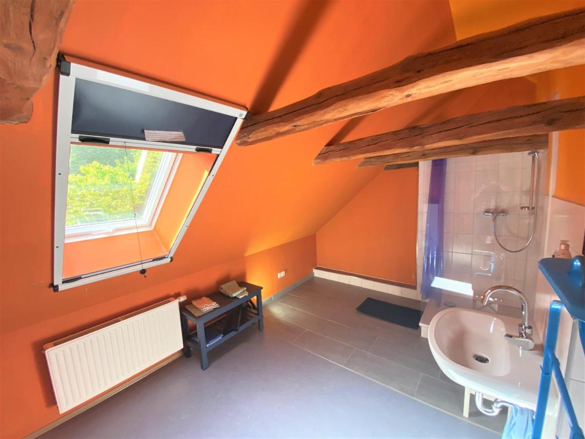 Twin Room with Private Bathroom