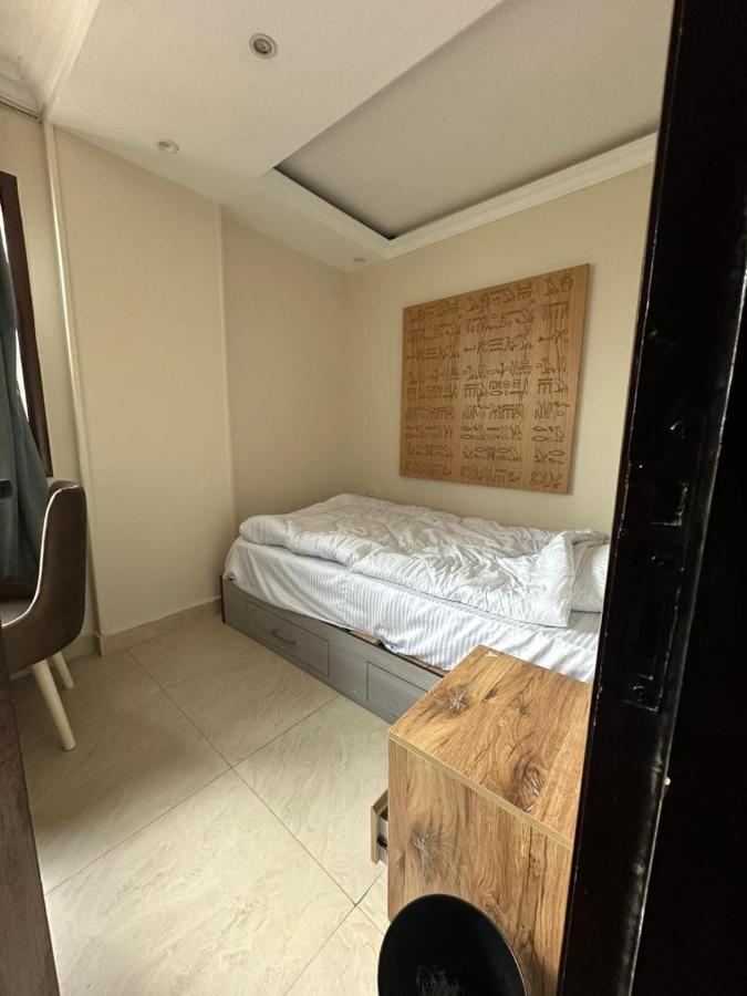 Standard Single Room with Mountain View
