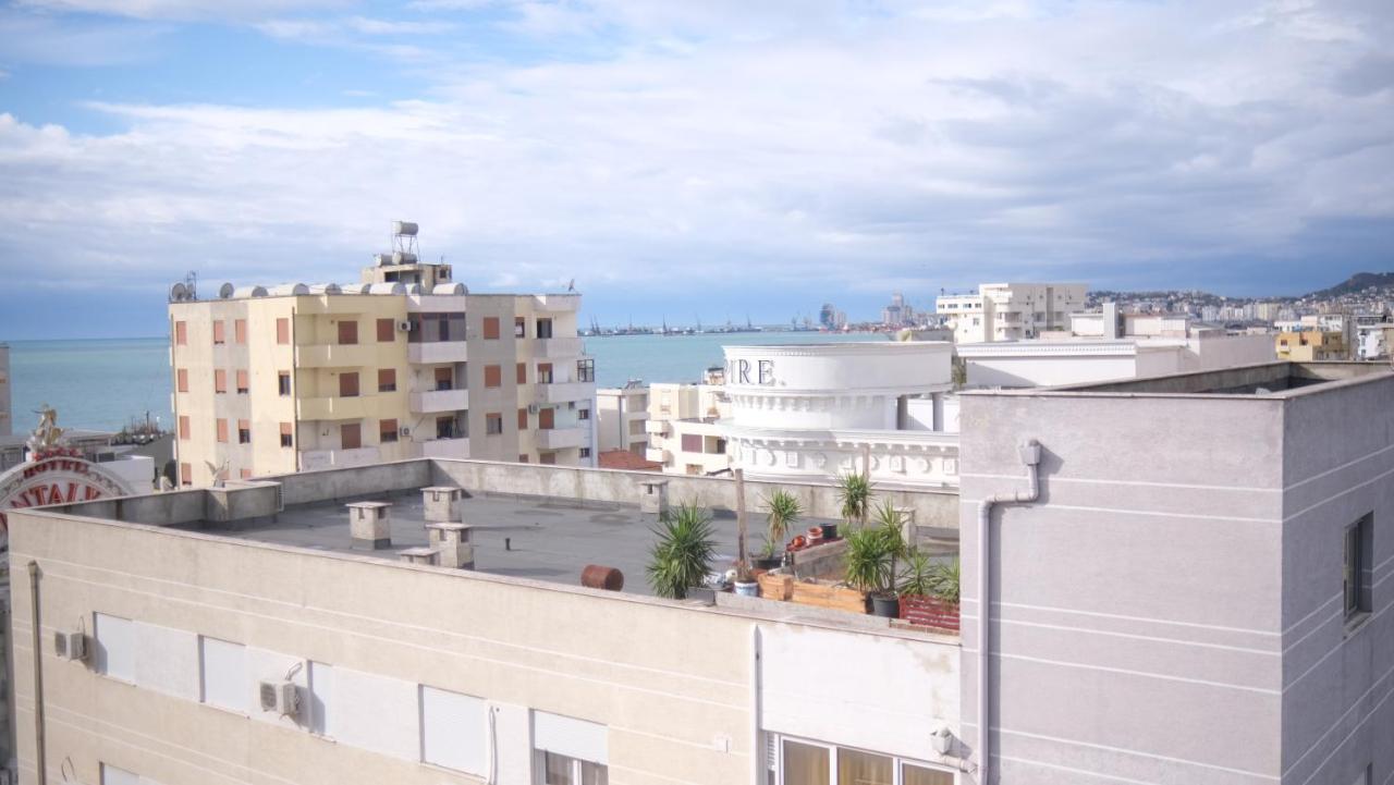 Azura Beach Apartments - B&B