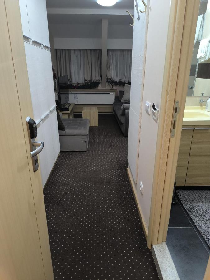 Appartement met 2 Slaapkamers en Uitzicht op de Bergen
