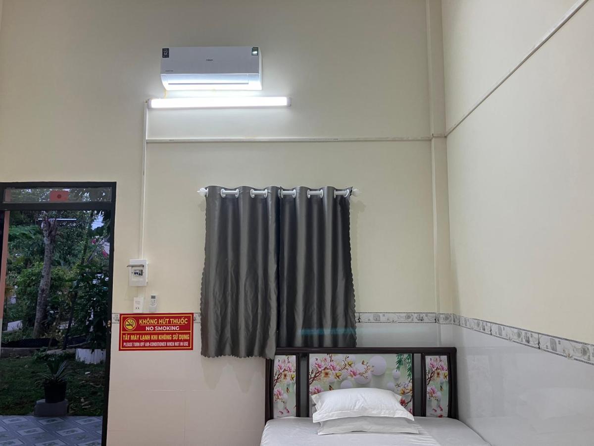 Nhà Nghỉ Sakura Homestay - B&B