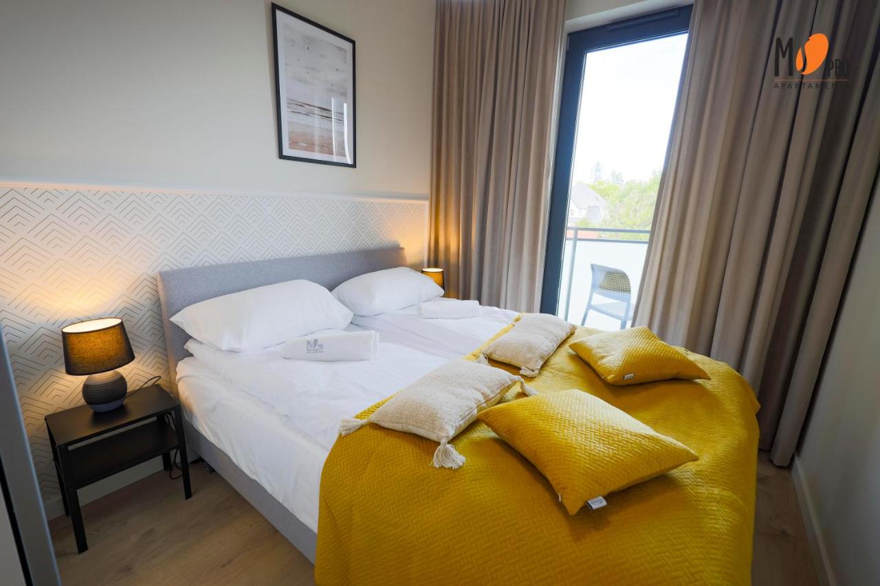 One-Bedroom Apartment with Sea View and Balcony