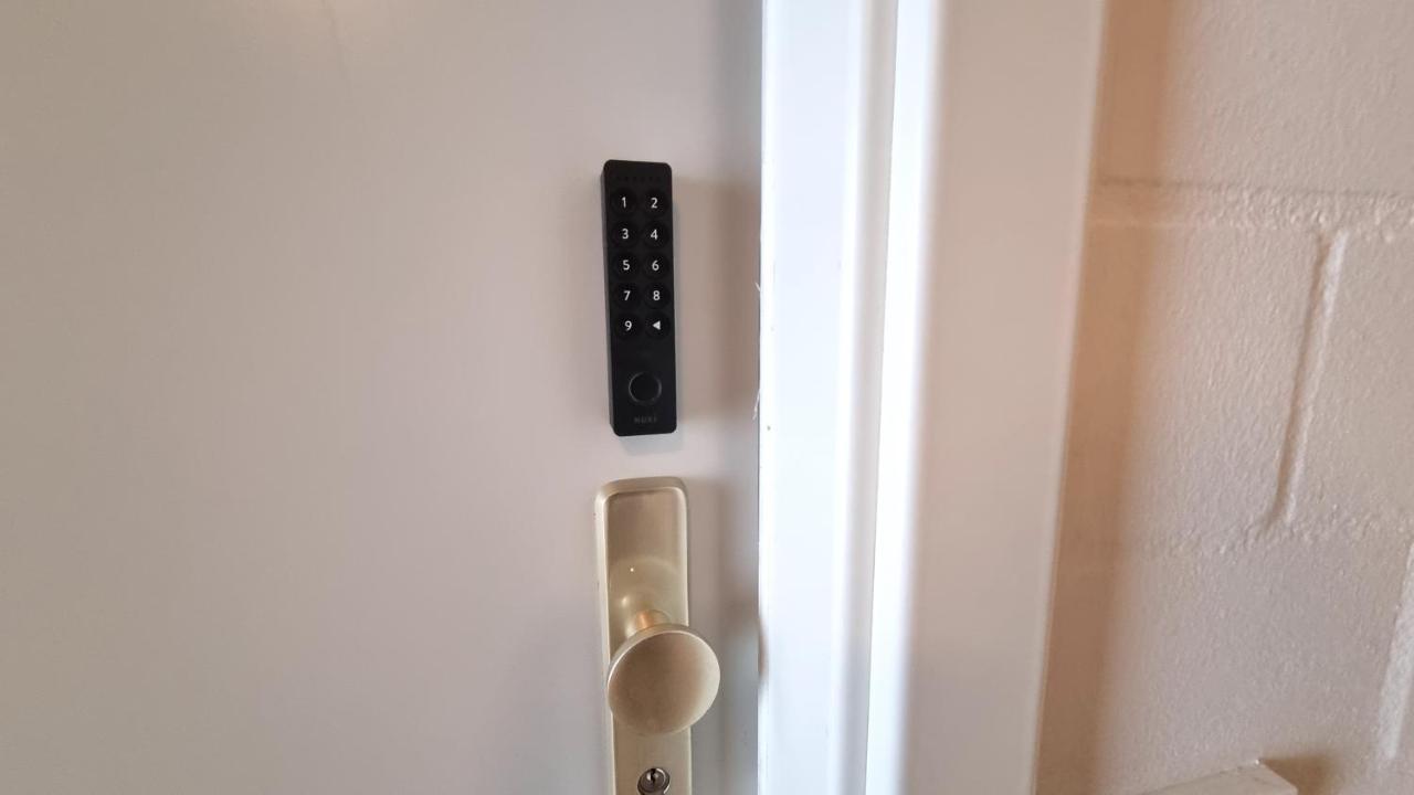 CEC-Spezial, 2 Wohnungen nebeneinander, bis 12 Personen, Klimaanlage, Parkplätze - B&B Cremlingen