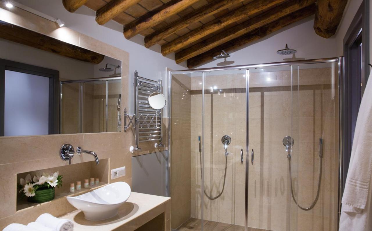Kamer met Queensize Bed en Bubbelbad