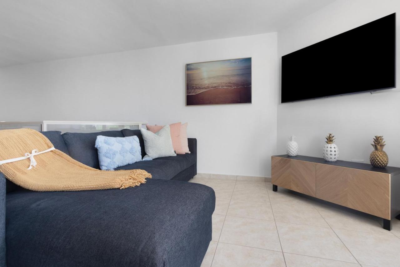 Balcony With Views Nice Pool Beach Access - B&B Río Grande