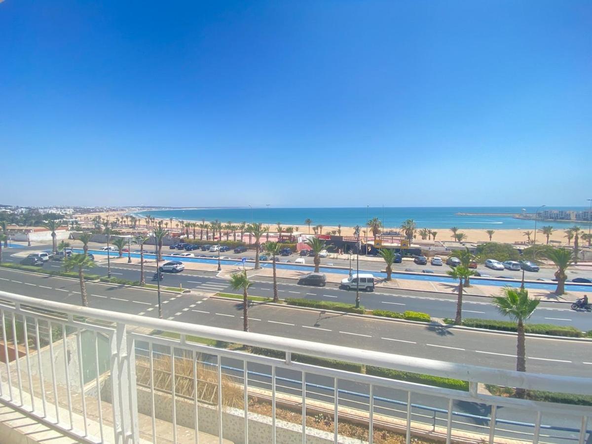 Seaview apartment in prime location - B&B