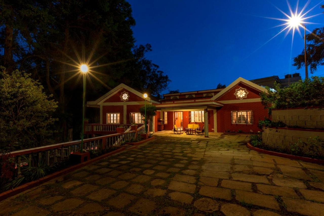 B&B Udagamandalam - The Red House - Bed and Breakfast Udagamandalam