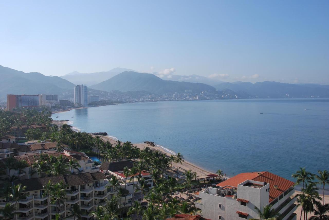Beachfront view Condo beside la Isla Mall - Chambres d’hôtes Puerto Vallarta