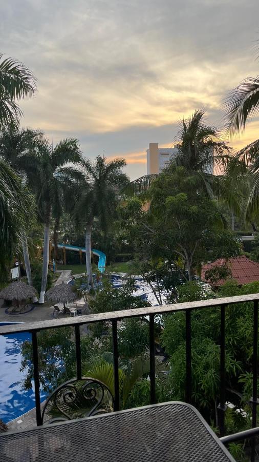 Suit Junior Emano 410 - B&B Ixtapa