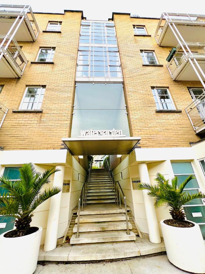 Modern Flat in the Heart of Canary Wharf - B&B Londra