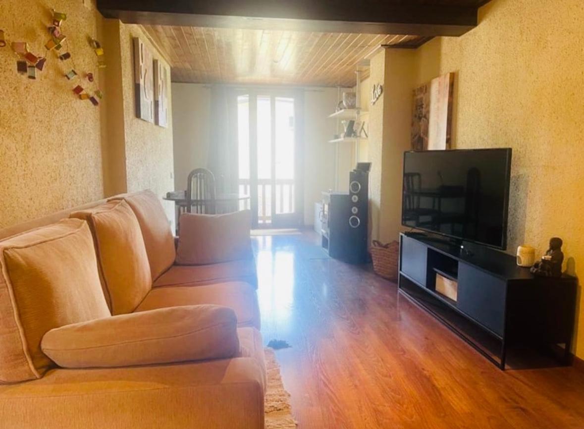 Apto Pirineos Osseja - B&B