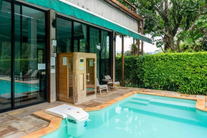 Family Double Room