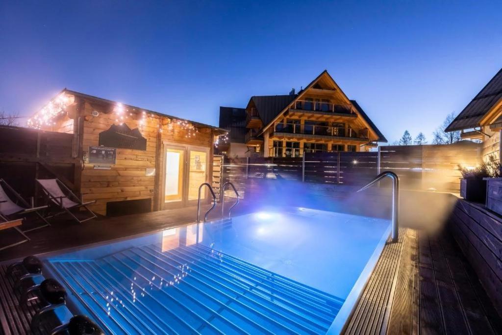 Apartament HALNICA Pod Skocznią - JACUZZI & Sauna, AIR-CONDITION - Chambres d'hôtes Zakopane
