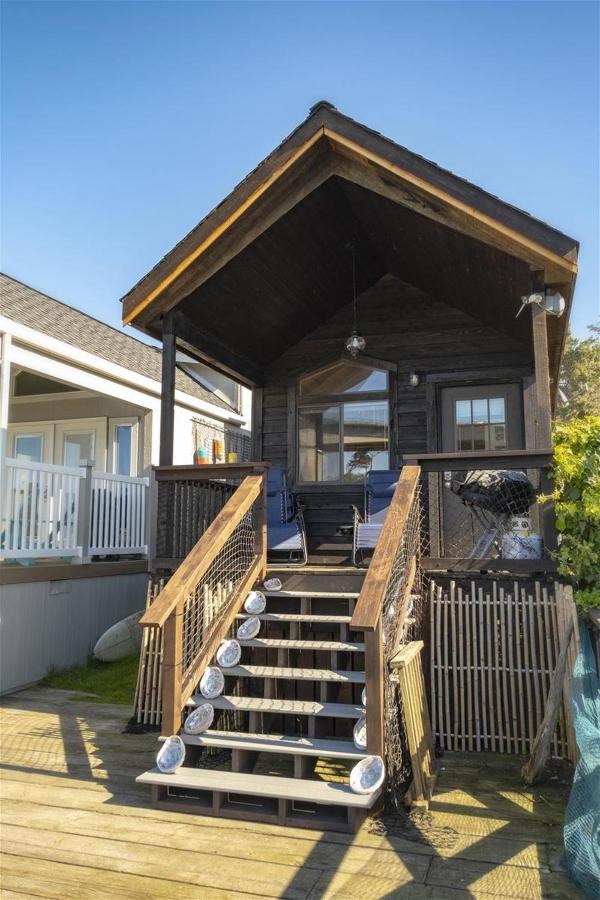 Harbor Watch - B&B