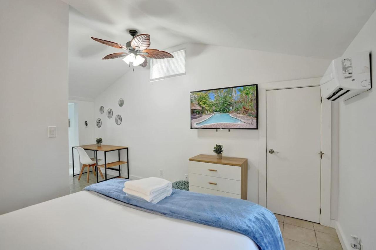 Tropical Oasis Studio w Pool - B&B Fort Lauderdale