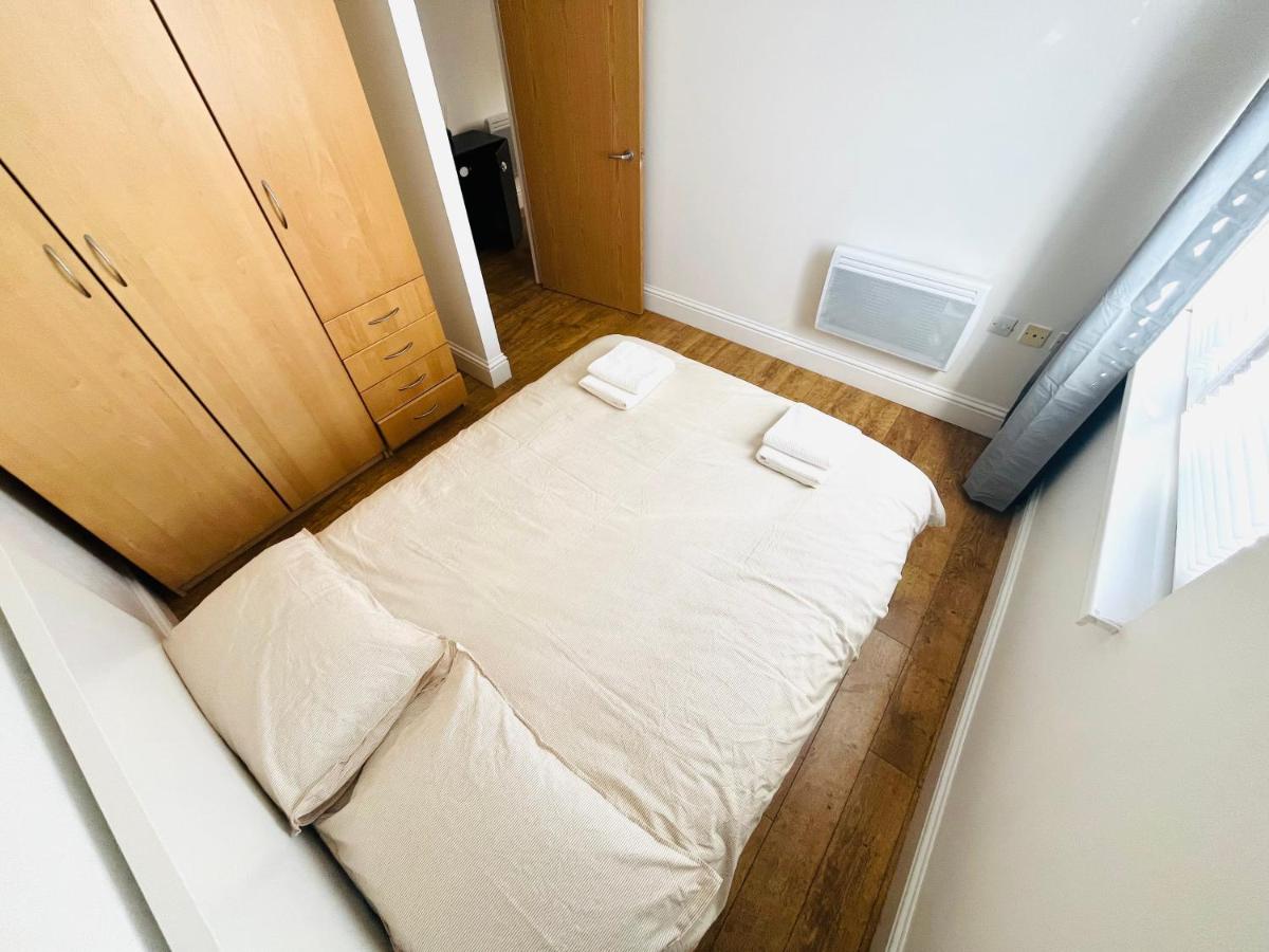 Apartamento de 1 dormitorio con balcón
